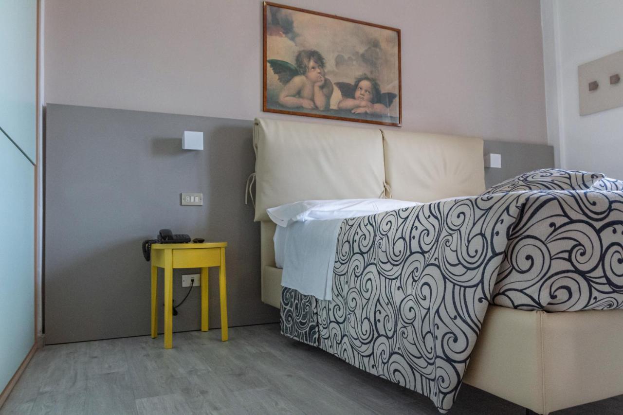 Hotel Boston Cesenatico Ngoại thất bức ảnh